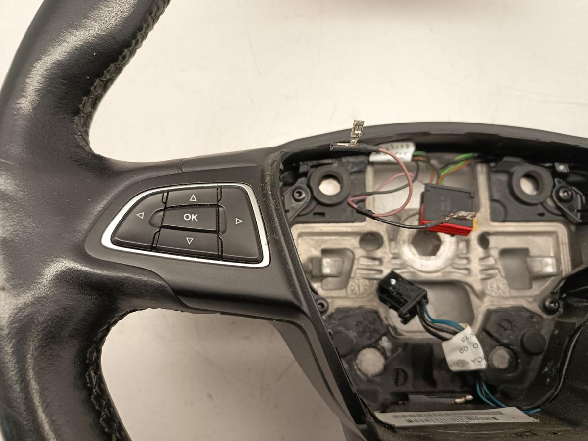 Ford Focus III orig Lenkrad Leder mit Multifunktion Lenkradheizung Baujahr 2015