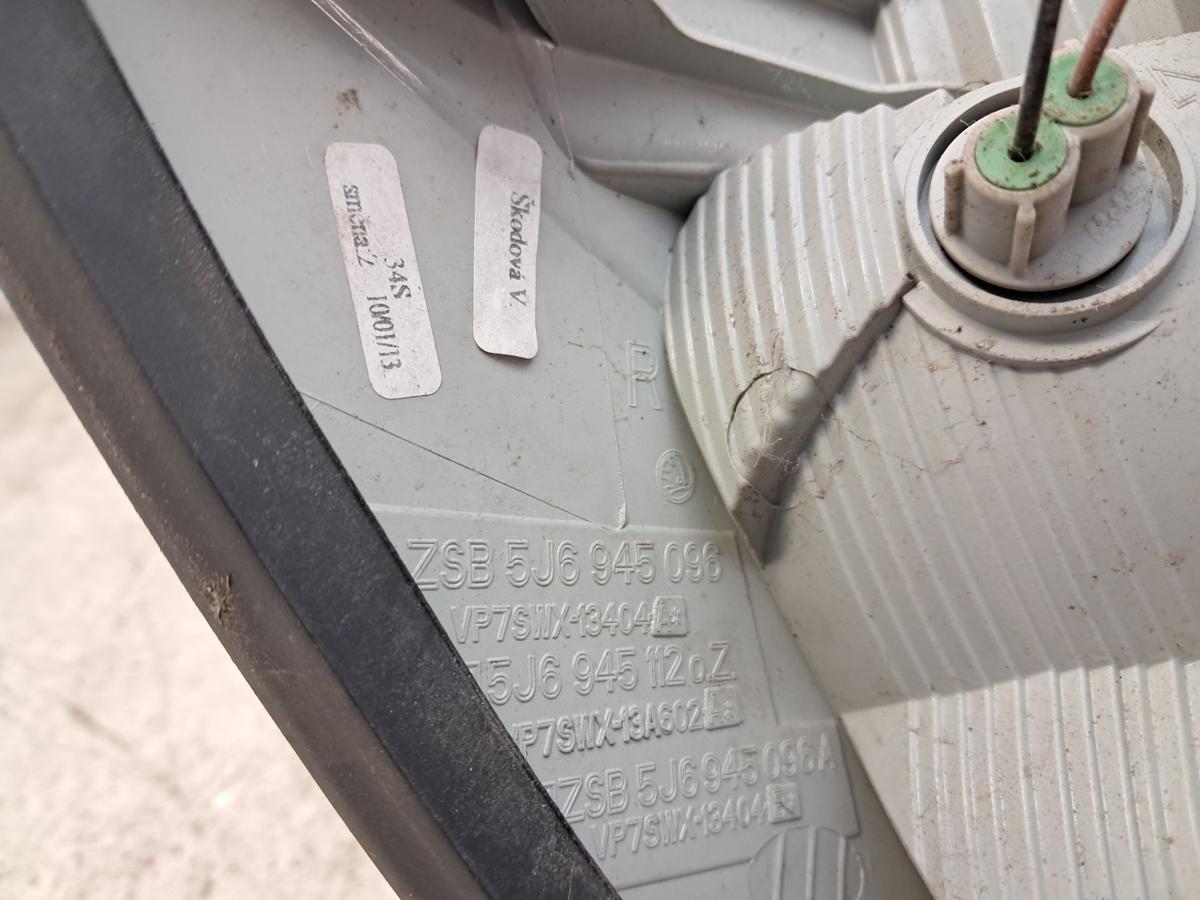 Skoda Fabia 2 5J original R&uuml;ckleuchte Heckleuchte rechts Kombi Flie&szlig;heck BJ2013