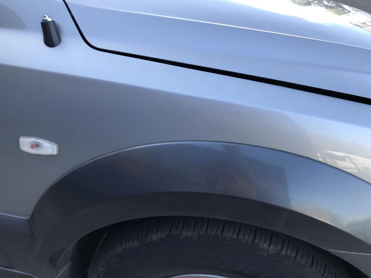 Kia Sorento JC Kotfl&uuml;gel vorn rechts Beifahrer Seitenwand C5 Diamond Silver