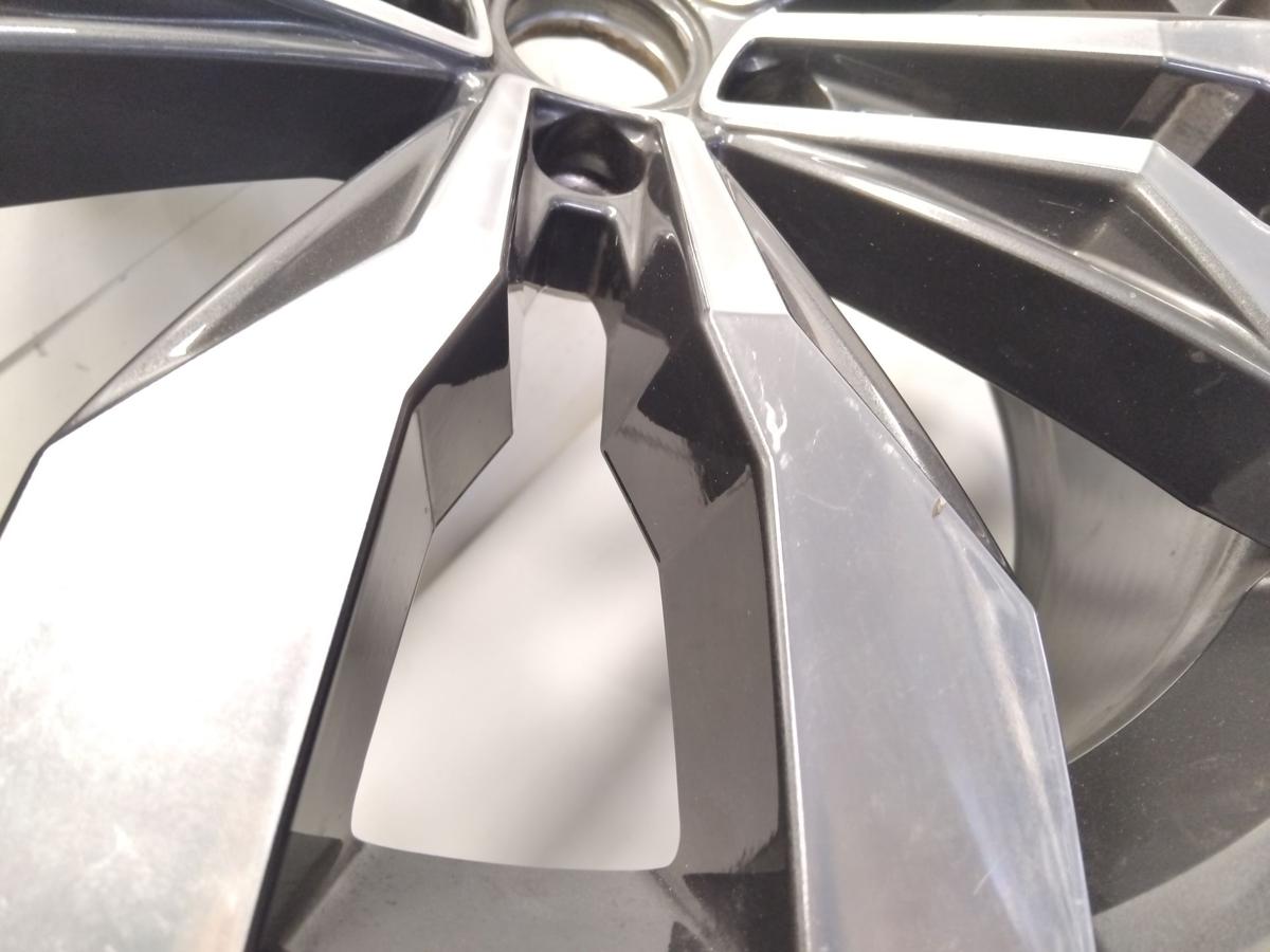 original Alufelge Suzuka 8.5Jx20H2 ET38 5NN601025E VW Tiguan mit M&auml;ngeln Bj.2018