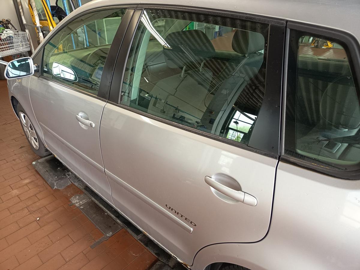 VW Polo 9N3 original T&uuml;r hinten links LA7W Reflexsilber Baujahr 2009