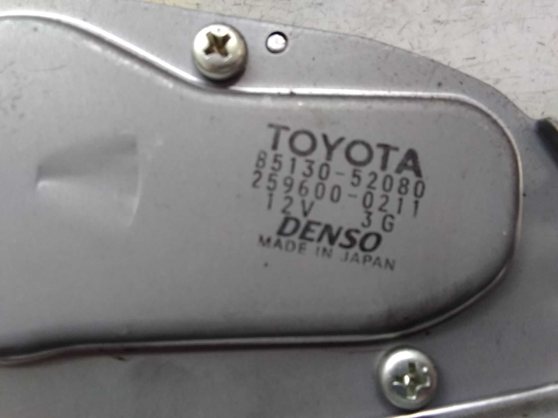 Toyota Yaris Verso original Heckwischermotor Bj.2005