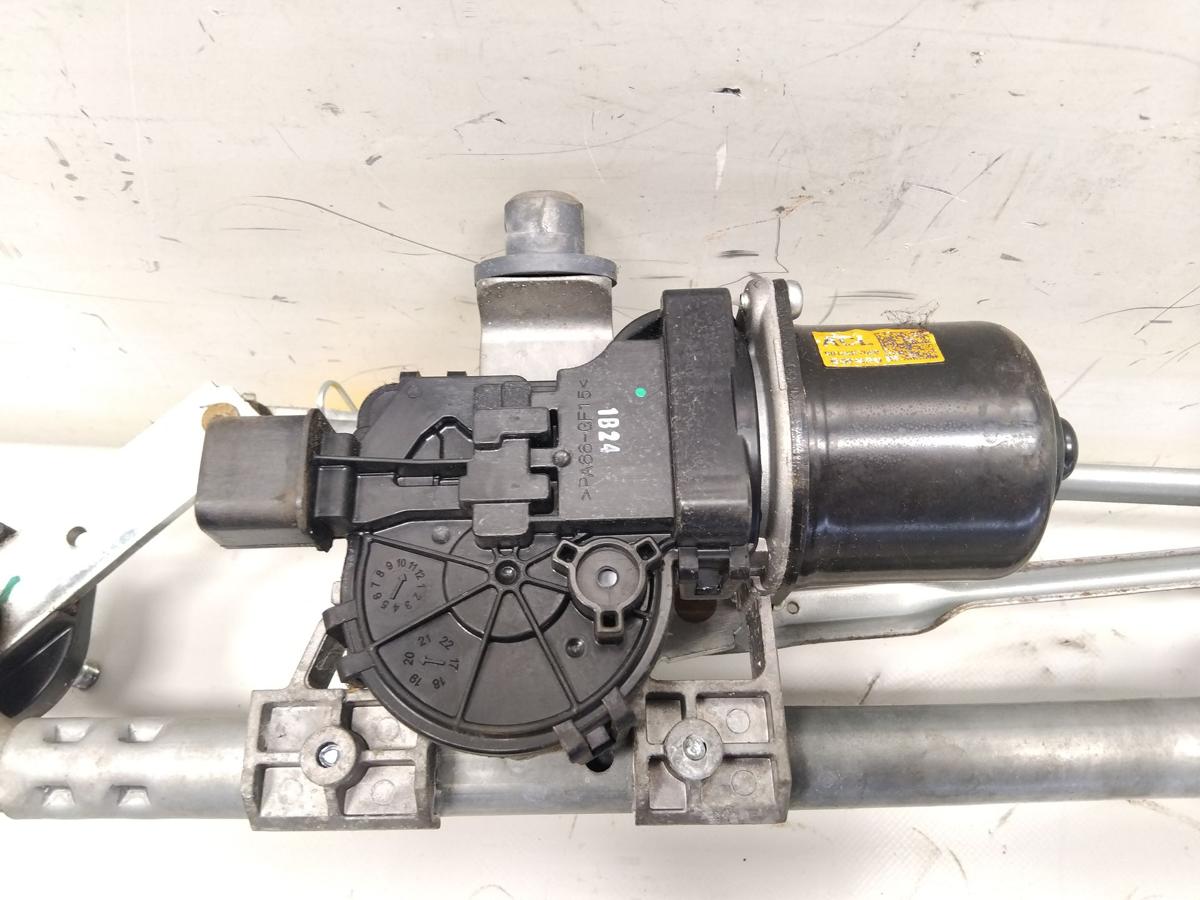 Hyundai i10 III AC3 original Wischermotor mit Wischergest&auml;nge vorn Bj.2021
