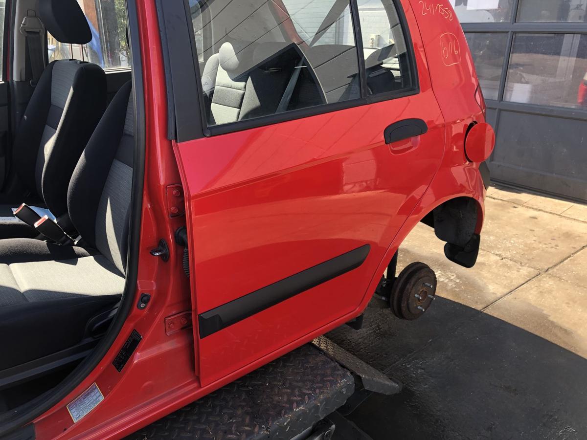 Hyundai Getz original Tür hinten links Fond HL Hip Hop red Bj 2007