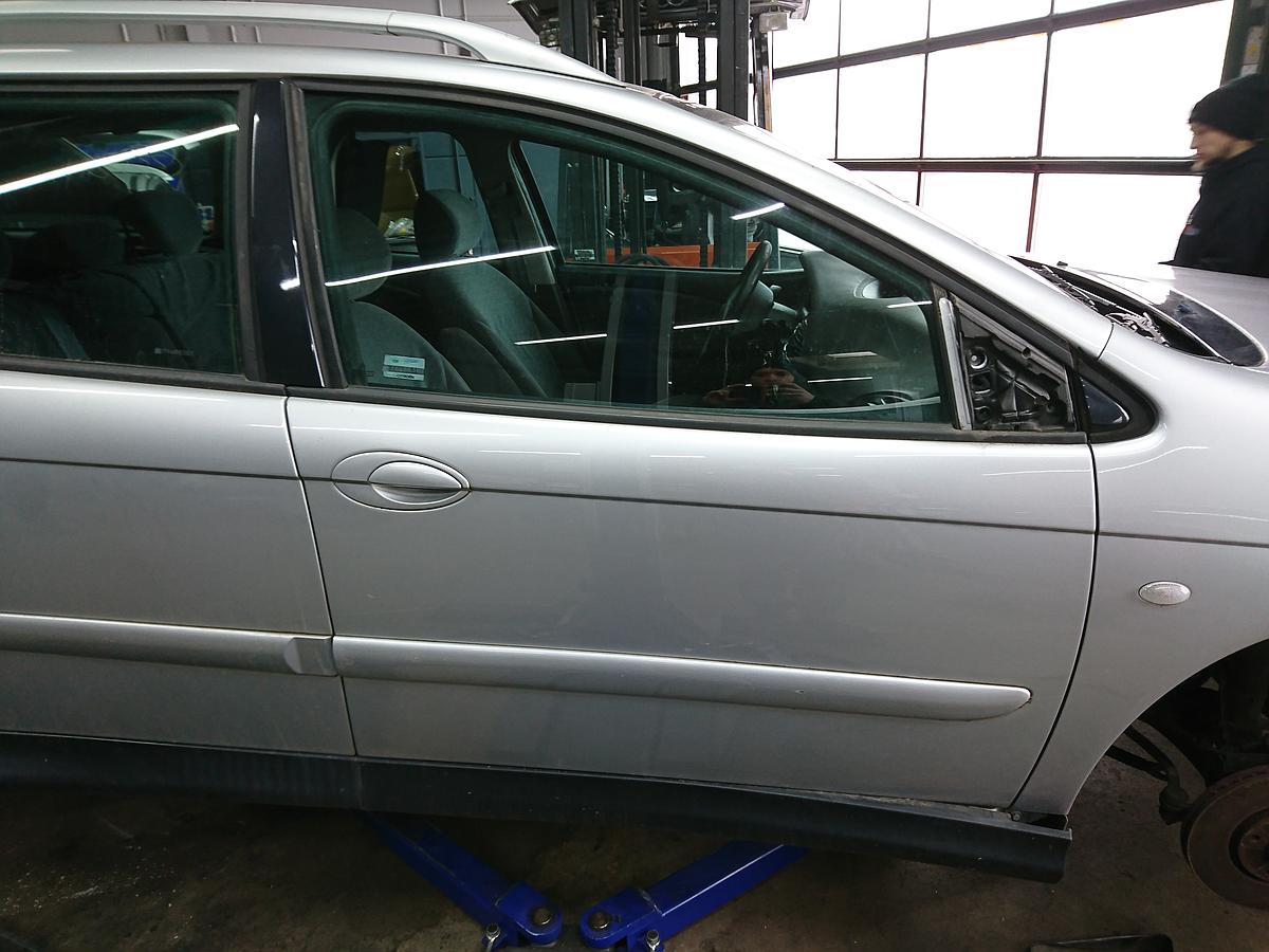 Citroen C5 Kombi orig Tür VR Beifahrertür EZR Alu grau met vor Facelift Bj 01-04