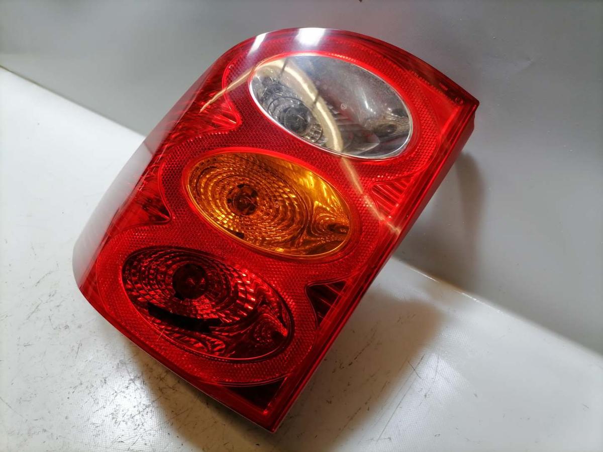 Peugeot 1007 original R&uuml;cklicht R&uuml;ckleuchte Schlussleuchte rechts Bj.2005