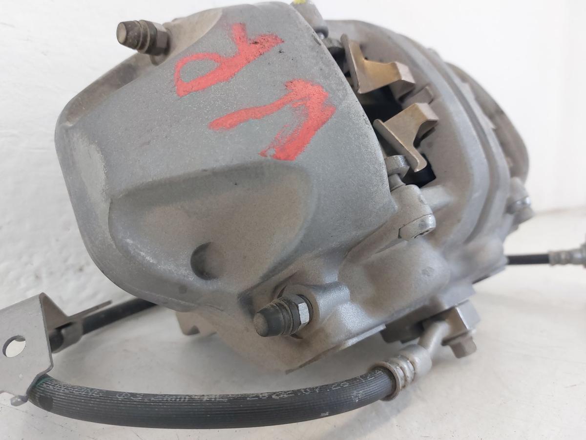 Tesla Model Y Dualmotor Bremssattel vorn rechts Brembo 4 Kolben Bremse 355x25mm