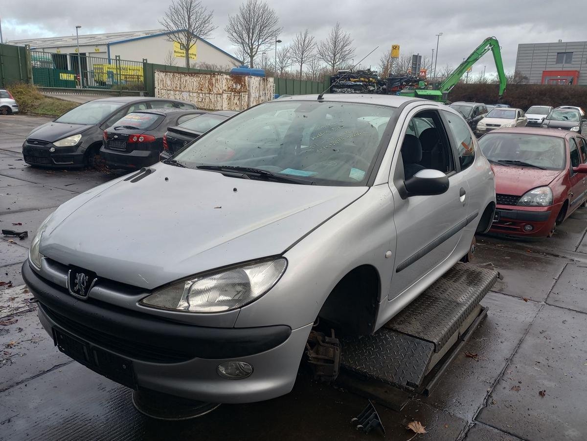 Peugeot 206 geprüfter Motor KFX Benzin 1,4l 55kW 98Tkm Bj 1999