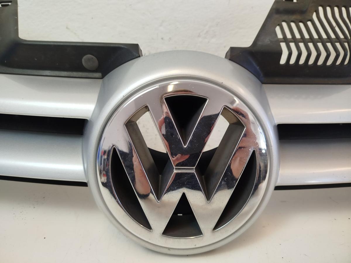 VW Golf 5 V 1K K&uuml;hlergrill Grill Frontgrill mit VW Logo LA7W Reflexsilber Met