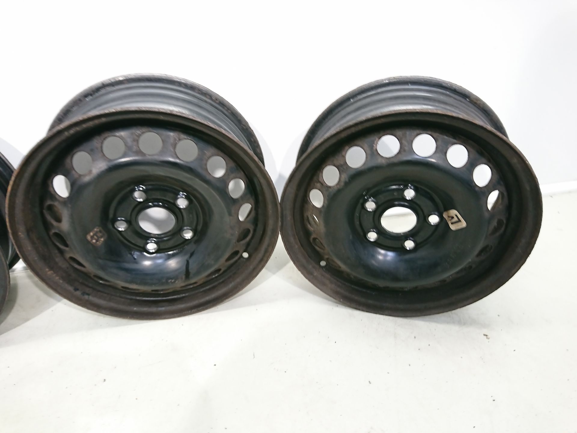 VW Golf V orig Satz Stahlfelgen 6x15ET47 5x112 Bj 2004