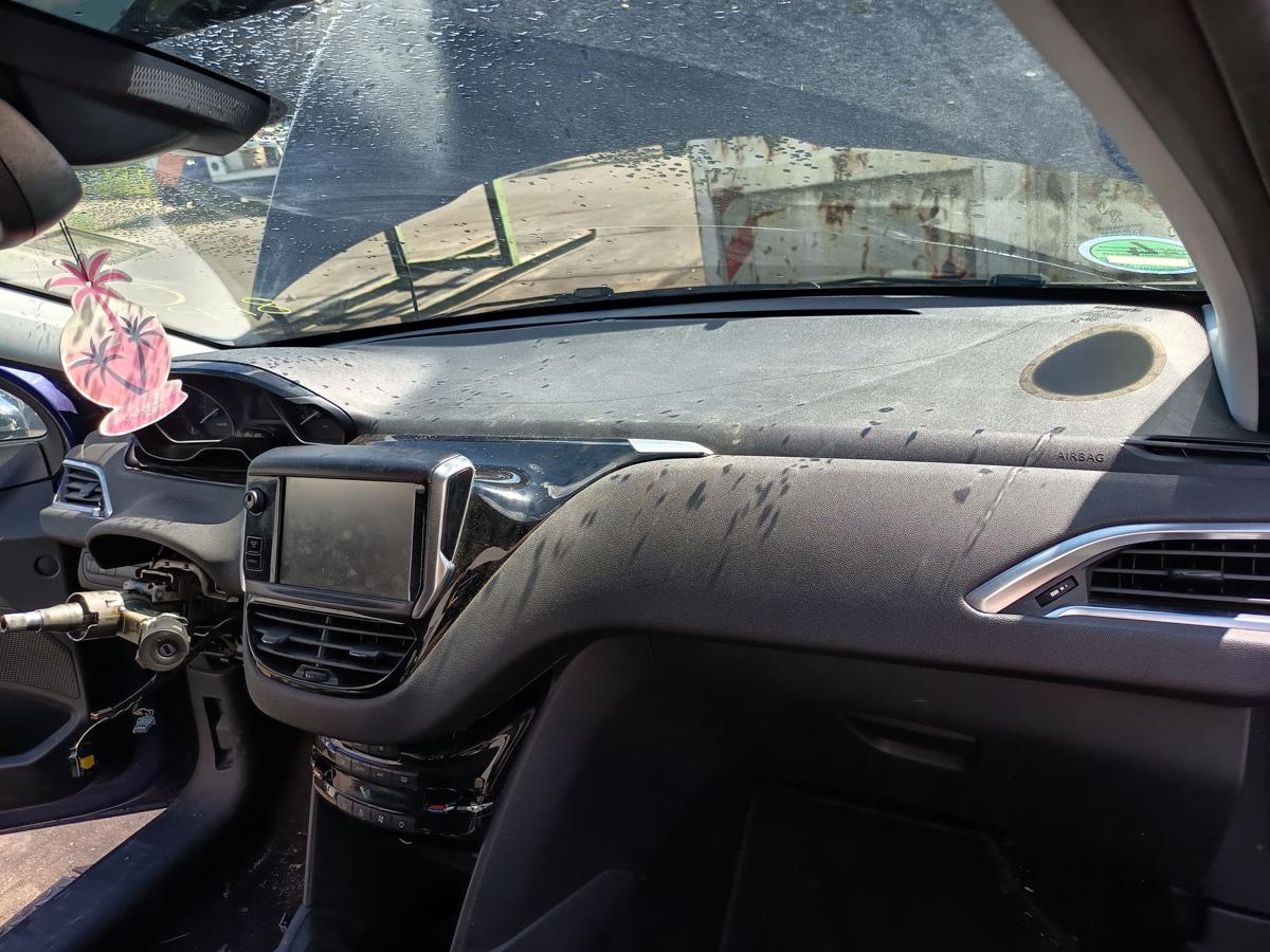 Peugeot 208 I orig Armaturenbrett Dashboard Bj 2012-2015