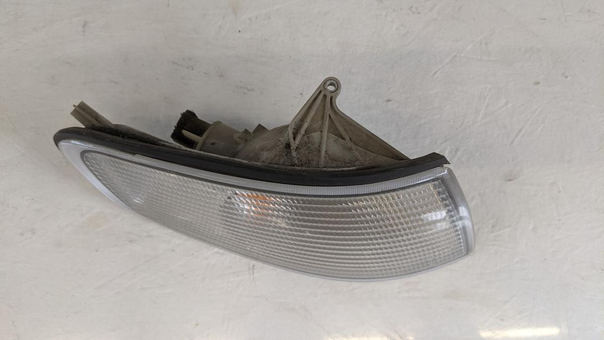 Honda Accord CE7 Hella Blinker Seitenblinker Blinkleuchte vorn rechts