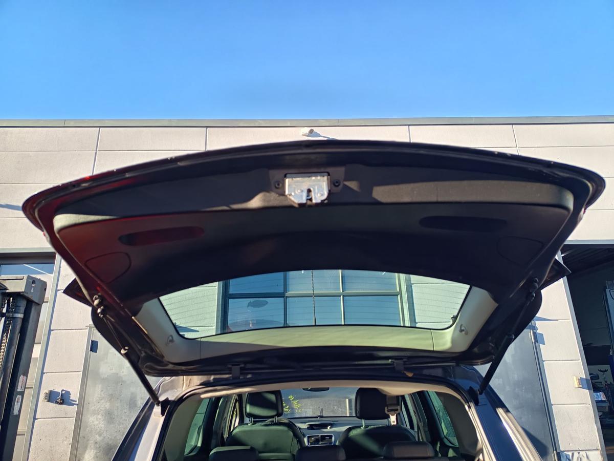 Opel Meriva B original Heckklappe mit Scheibe Z177 Karbongrau Bj 2012