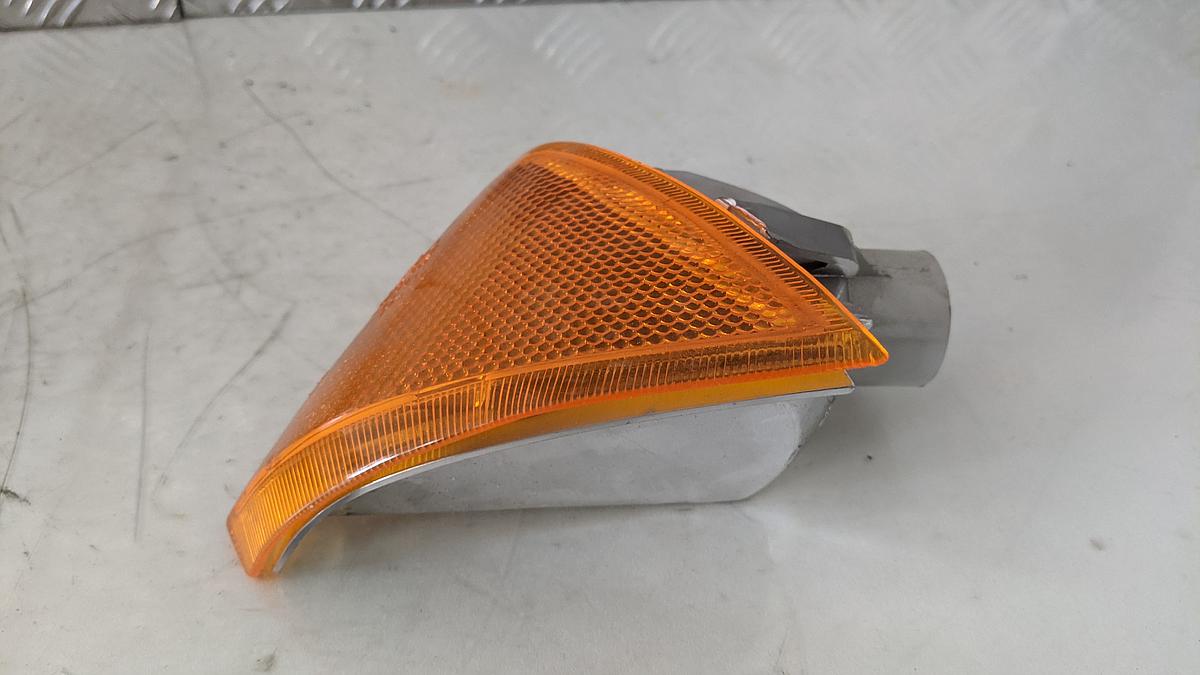 Citroen AX OE Blinker Blinkleuchte vorn links 95619020