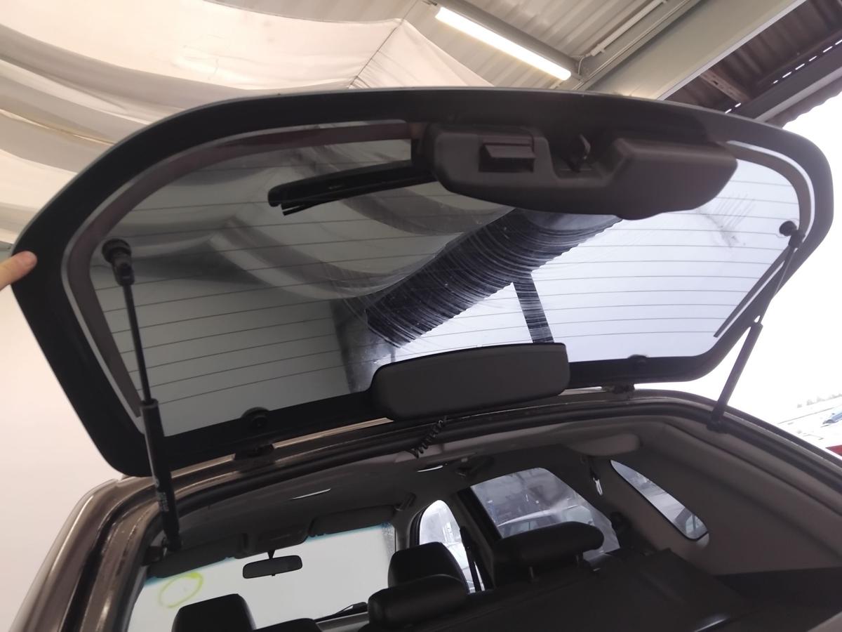 Hyundai Tucson JM Heckklappe schwarz EB ebony black mit Heckscheibe BJ2006