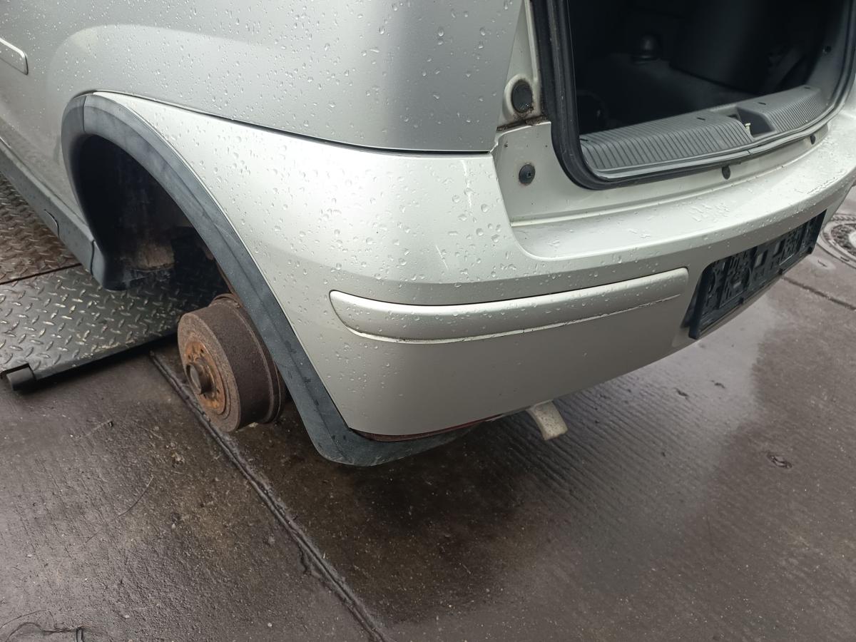 Opel Corsa C 3-TRG Bj 2005 original Stoßfänger Stoßstange hinten Z157 Starsilber