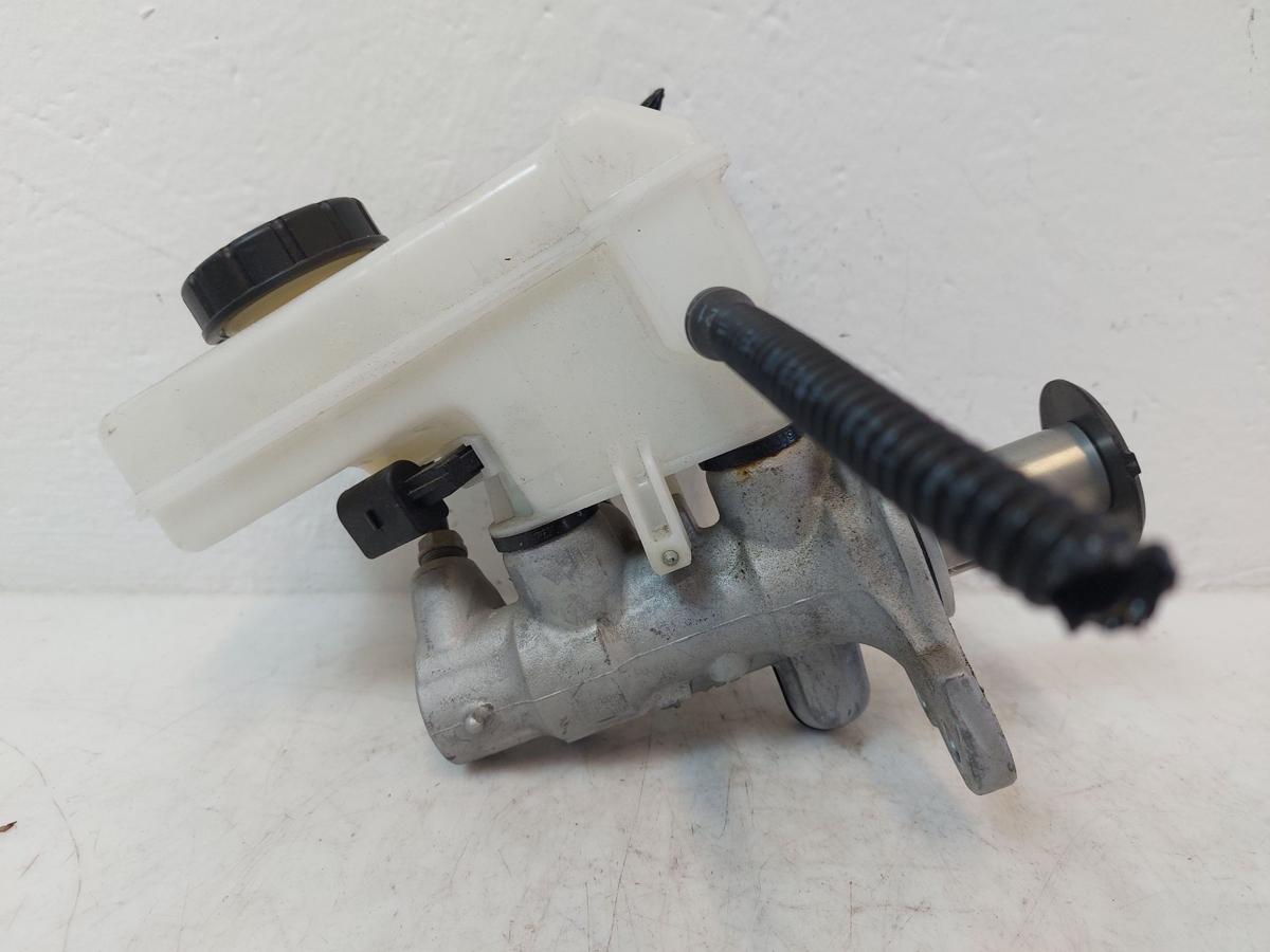 Audi Q2 Typ AG Hauptbremszylinder mit Behälter Bremsflüssigkeit TRW