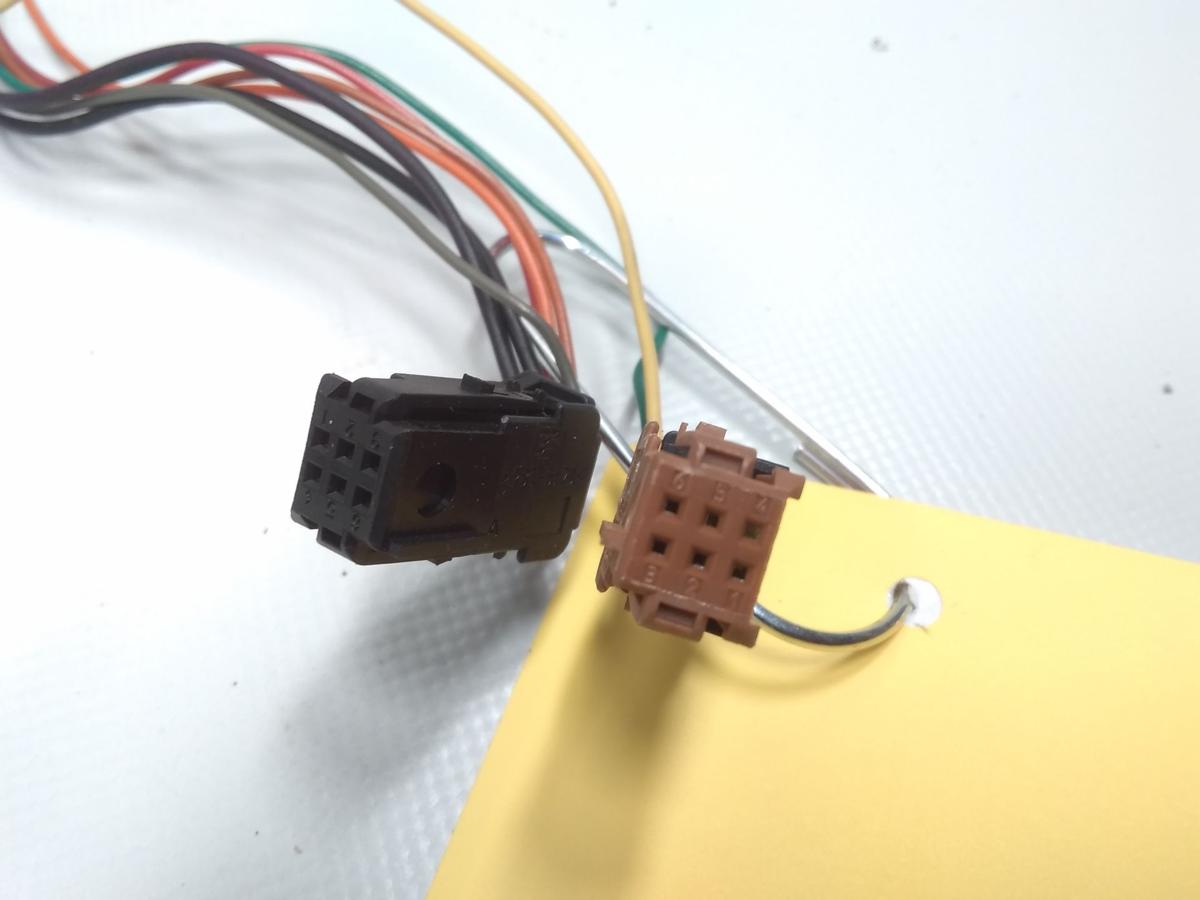 Peugeot 308 orig.Au&szlig;enspiegel links elektrisch anklappbar 6+2 PIN BJ2011 KTV black perla nera