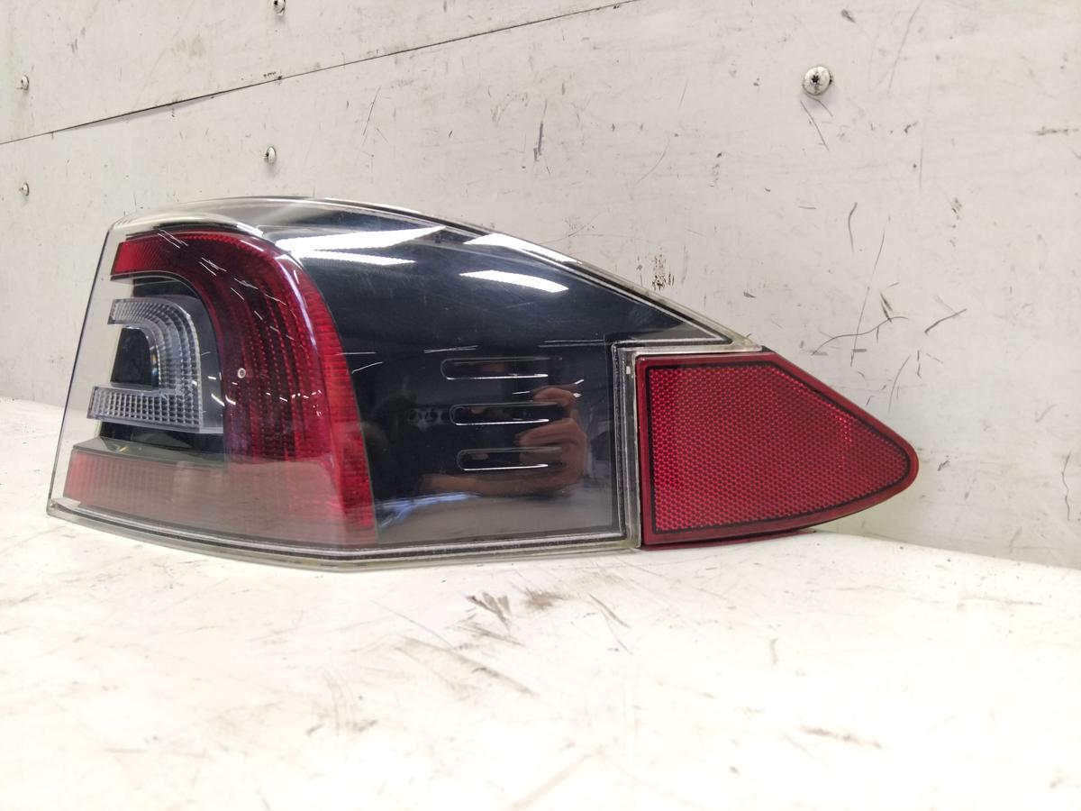 Tesla Model S Facelift original R&uuml;ckleuchte Heckleuchte rechts LED Bj.2019