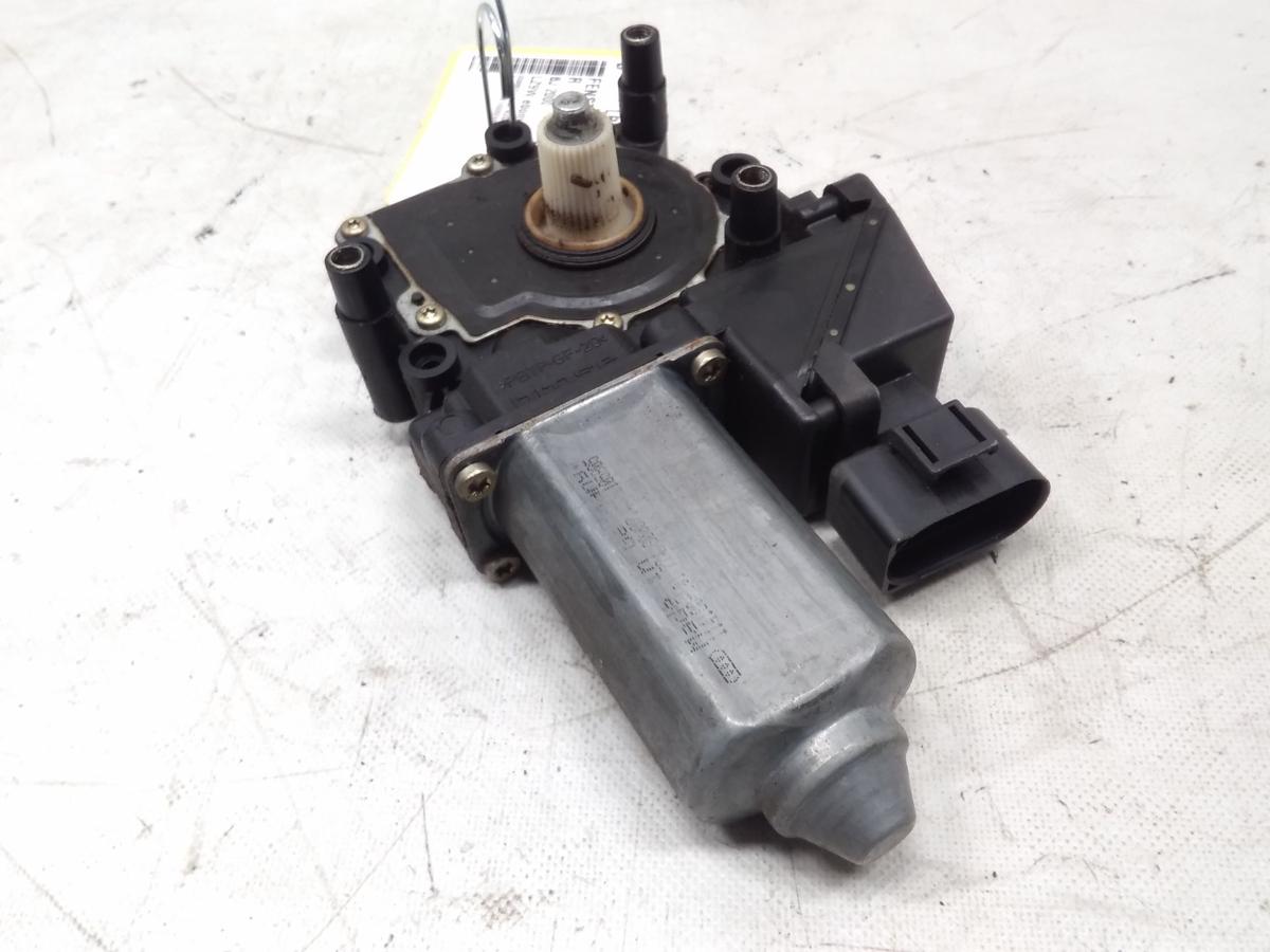 Audi A3 8L original Fensterhebermotor vorn rechts BJ2000