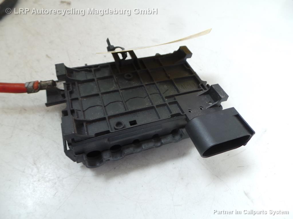 VW Golf 4 Sicherungskasten Batterie 1J0937550AB