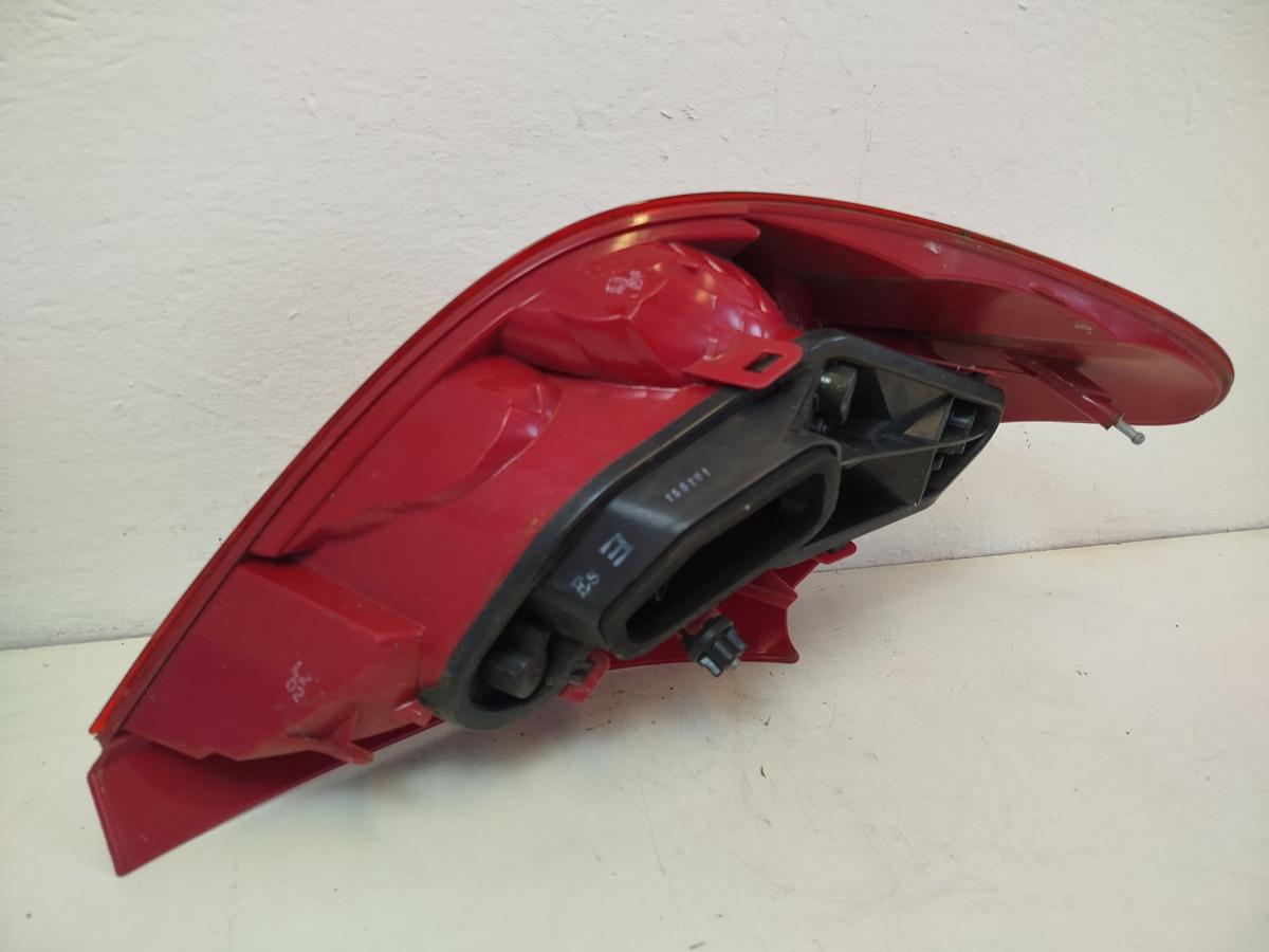 Peugeot 207 WA WC R&uuml;ckleuchte rechts R&uuml;cklicht Heckleuchte 3 / 5 t&uuml;rer OE bis09