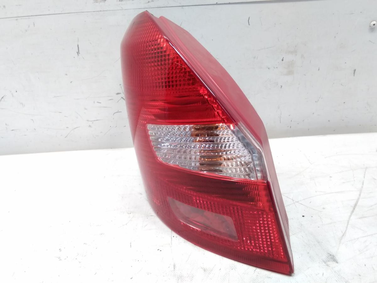 Skoda Fabia 2 5J original Rückleuchte Heckleuchte links Kombi Fließheck BJ2011