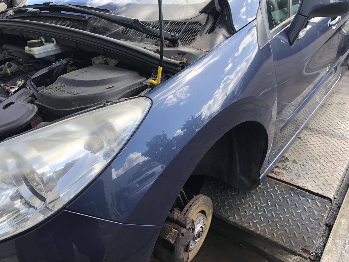 Peugeot 308sw original Kotflügel links Seitenteil KHH Taurangablau Bj 2008
