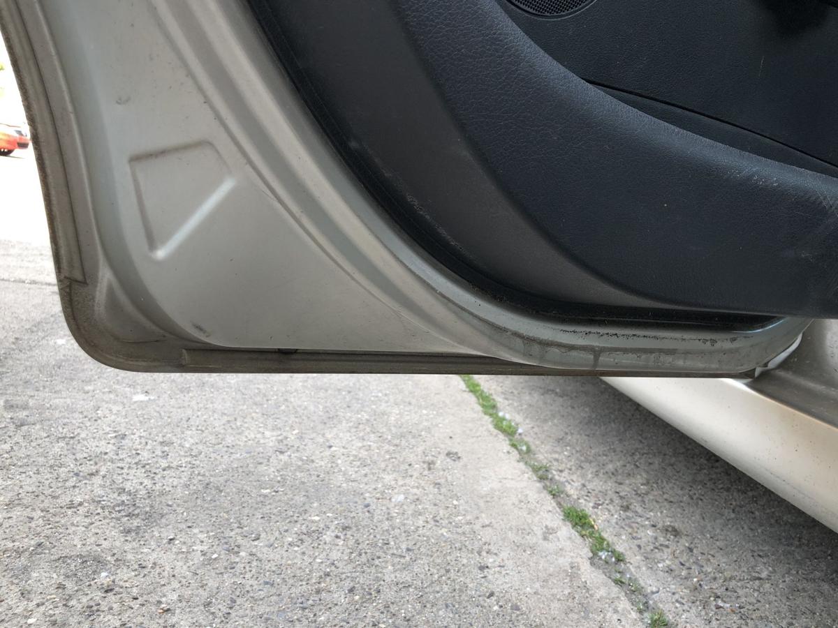 Peugeot 207 SW Typ WE T&uuml;r hinten links Fondt&uuml;r Rohbau ETS Gris Cendre Metallic
