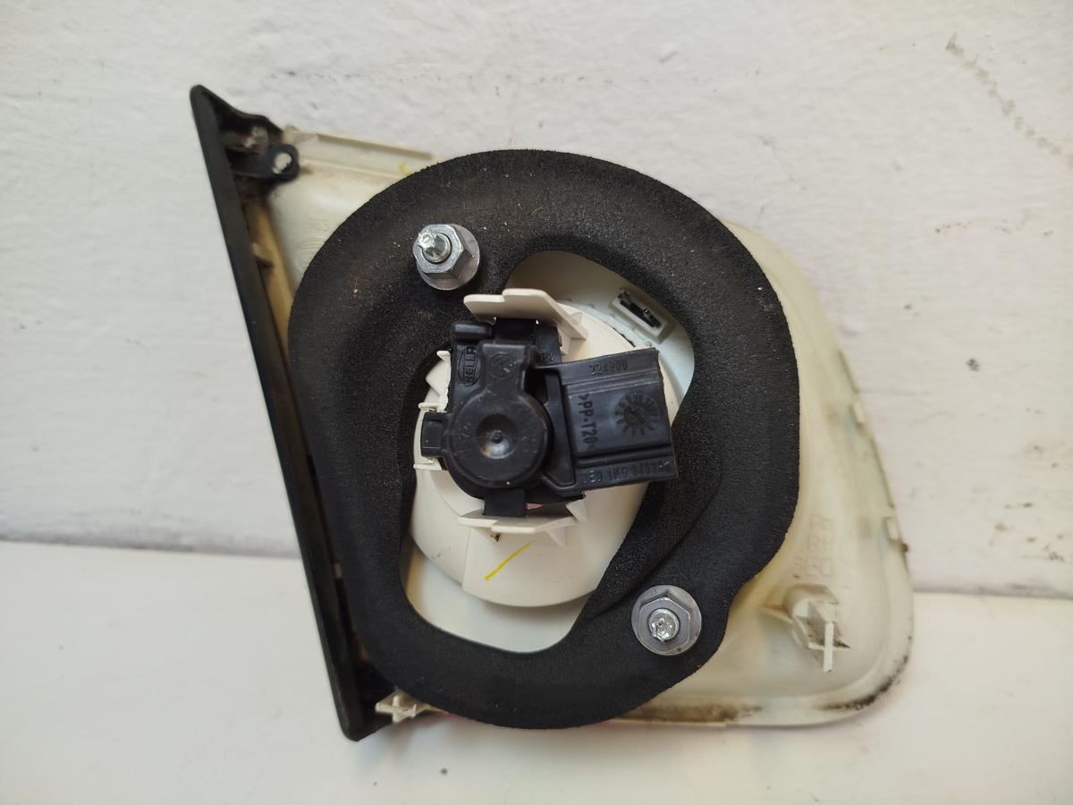 VW Jetta 1K R&uuml;ckleuchte innen rechts R&uuml;cklicht Heckleuchte Innenteil Heckklappe