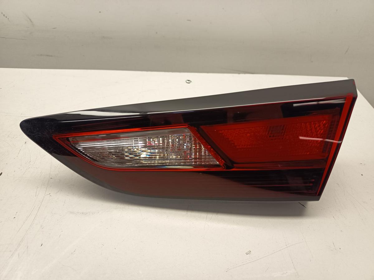Opel Astra K Schr&auml;gheck original R&uuml;ckleuchte rechts innen vor Facelift Bj 2018