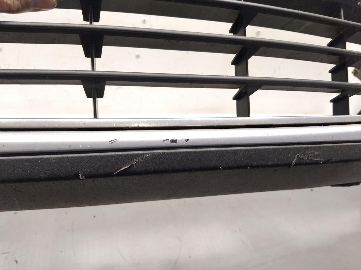 VW Golf 5 Variant original Sto&szlig;stange Sto&szlig;f&auml;nger vorn mit SRA und PDC Bj.2009