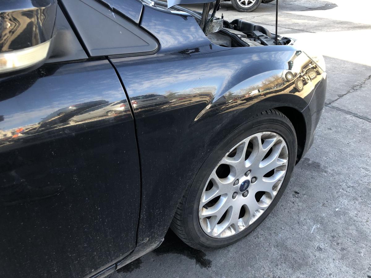 Ford Focus DA3 ab07 Kotfl&uuml;gel vorn rechts Beifahrerseite Pantherschwarz