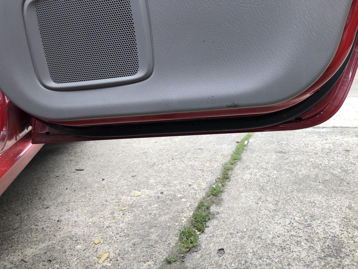 Mazda Demio DW T&uuml;r hinten rechts Fondt&uuml;r im Rohbau rot Autot&uuml;r