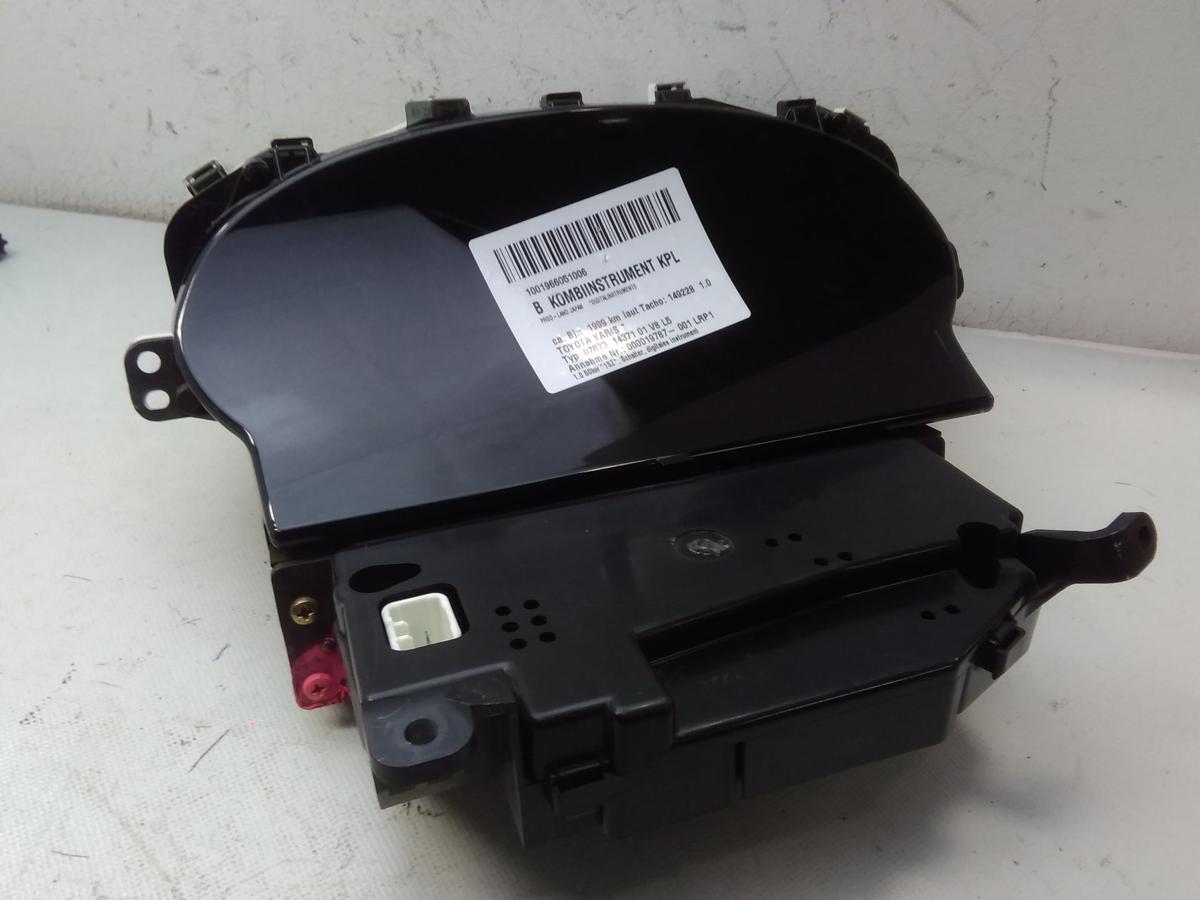 Toyota Yaris original Kombiinstrument Tacho 8380052120 Denso 4573000146 BJ1999