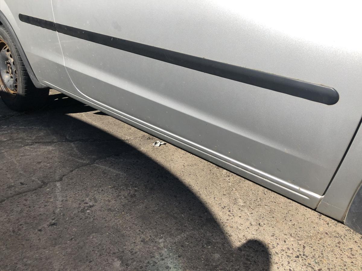 Opel Corsa C ab 2003 Tür vorn rechts Beifahrertür 3 türer Z157 Starsilber