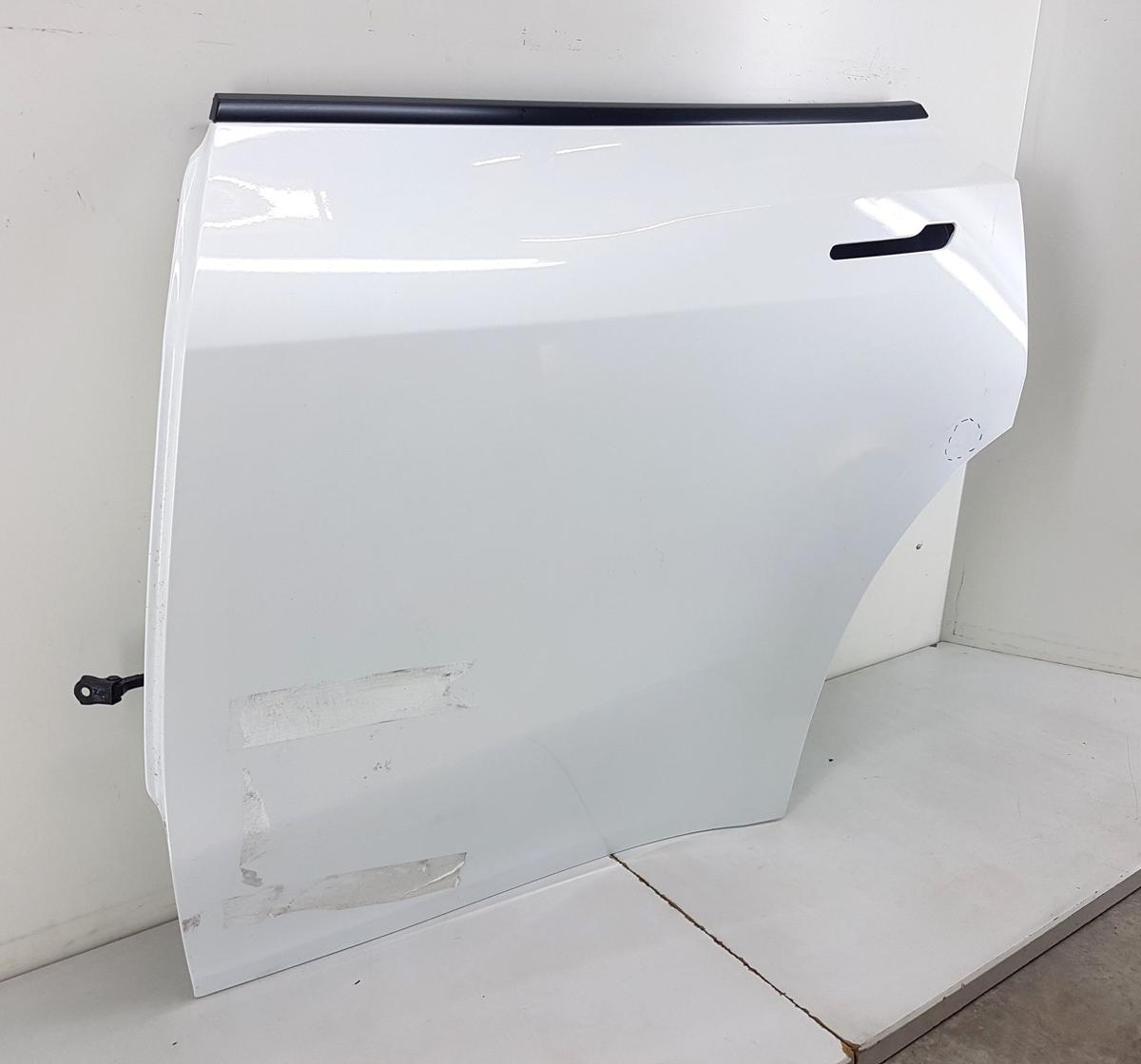 Tesla Model Y T&uuml;r hinten links in PPSW White Water Pearl Bj22 Rohbaut&uuml;r