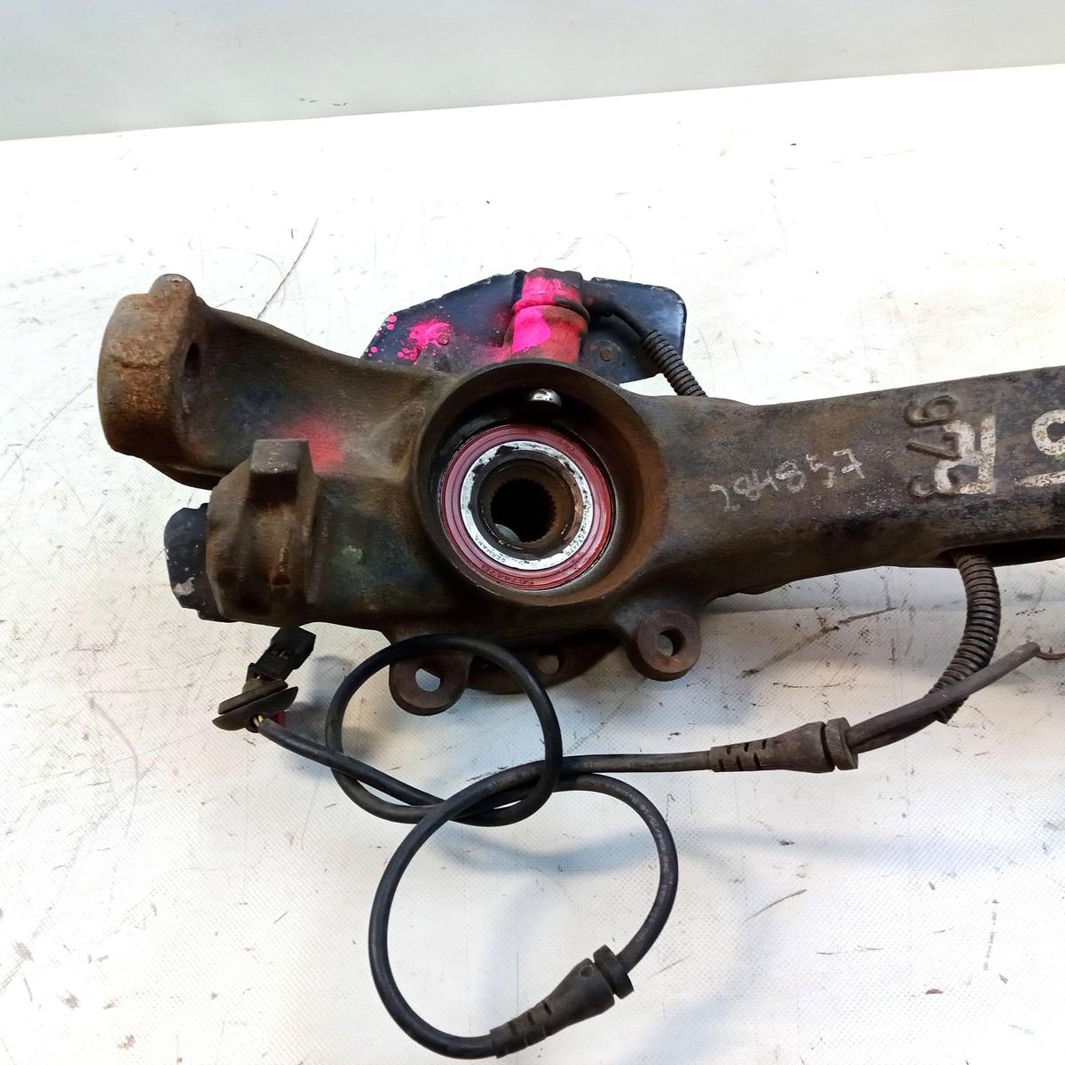 Audi A6 C5 4B Achsschenkel Radlagergeh&auml;use vorn rechts 1.8T 110kw ABS BJ1998