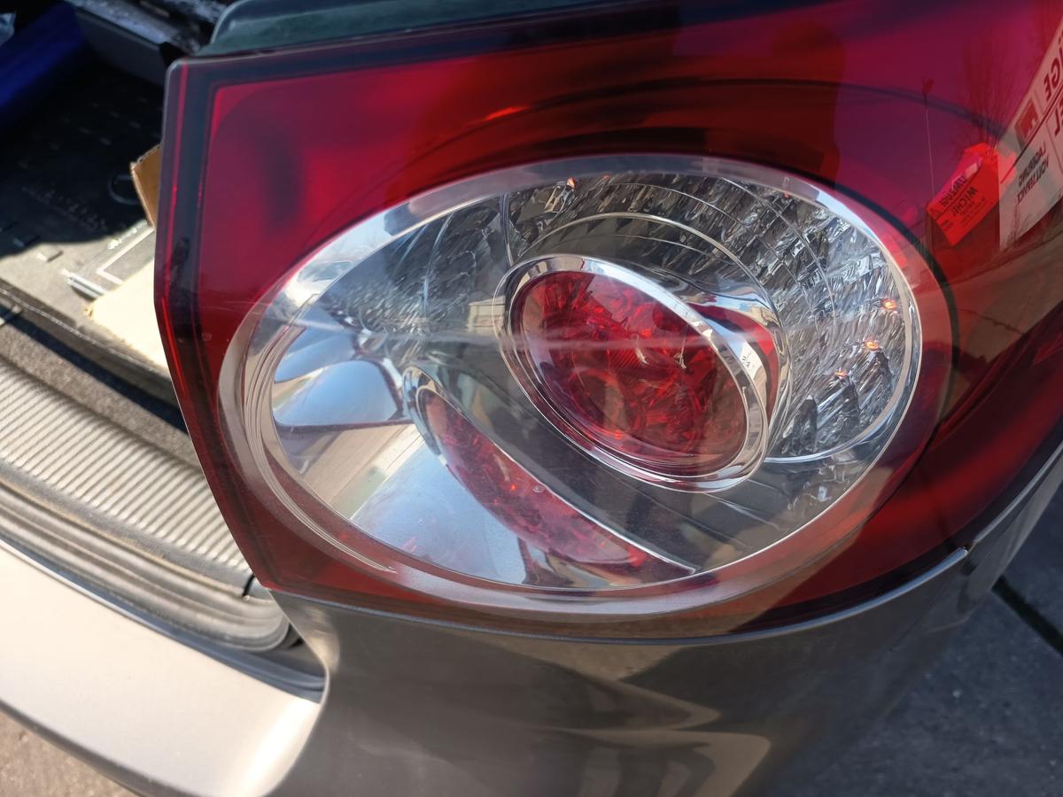 Golf Plus II original R&uuml;ckleuchte rechts Heck Schluss Licht LED Bj 2009