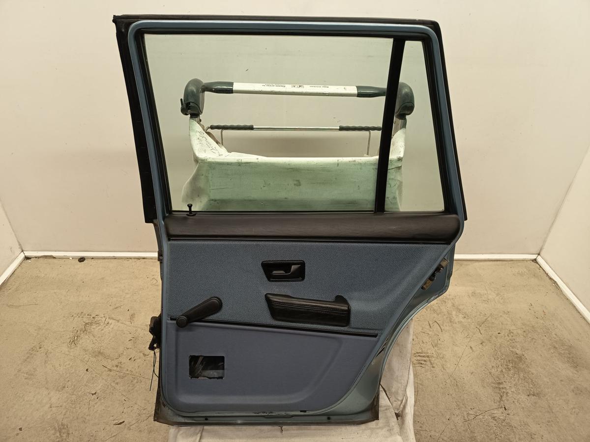 VW Passat Variant 32B Bj 1987 original Tür hinten rechts LD5U Hellblau met