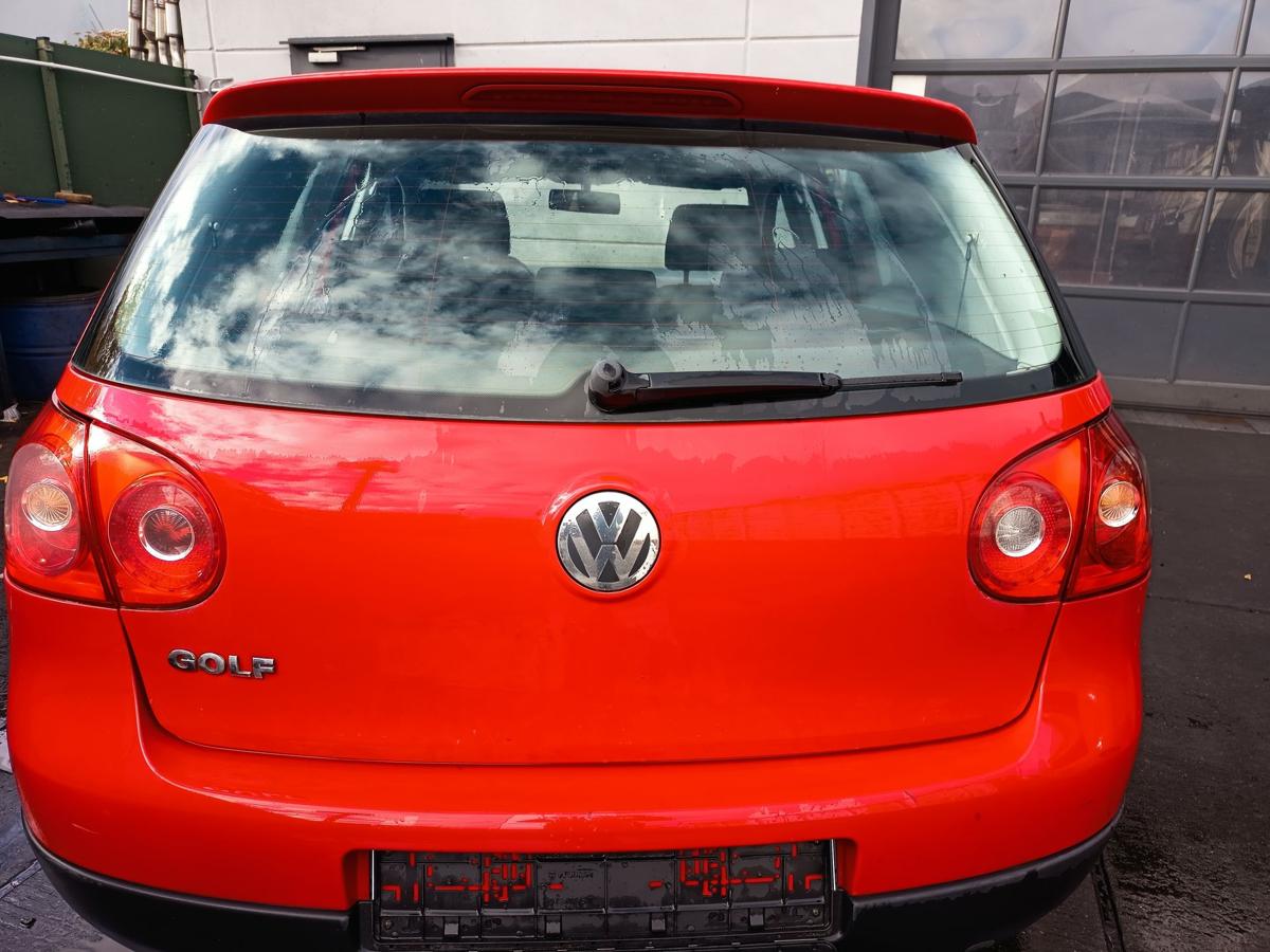 VW Golf V original Heckklappe mit Scheibe Klappe hinten LY3D Tornadorot Bj 2004
