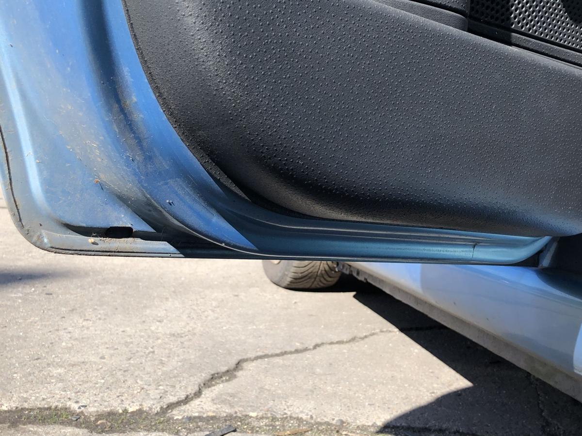 Citroen C3 Typ F T&uuml;r hinten links Fondt&uuml;r Rohbau KMY Lucia Blau Metallic