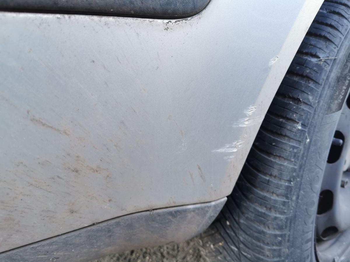 VW Golf IV 4 1J Kombi Stossstange Stossfänger Bumper hinten LA7W Reflexsilber