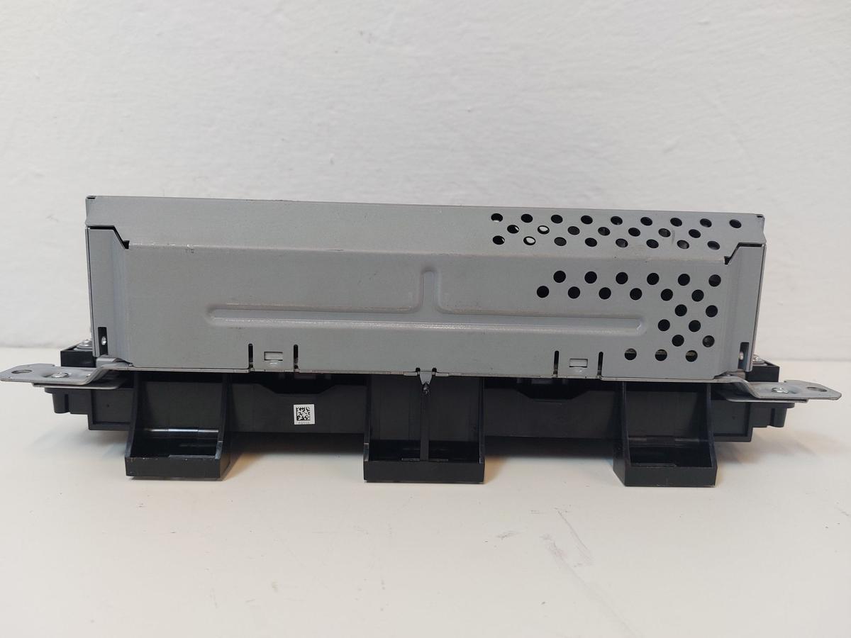 VW Golf 8 VIII CD Variant Radio Display Multimedia Touchscreen OEM