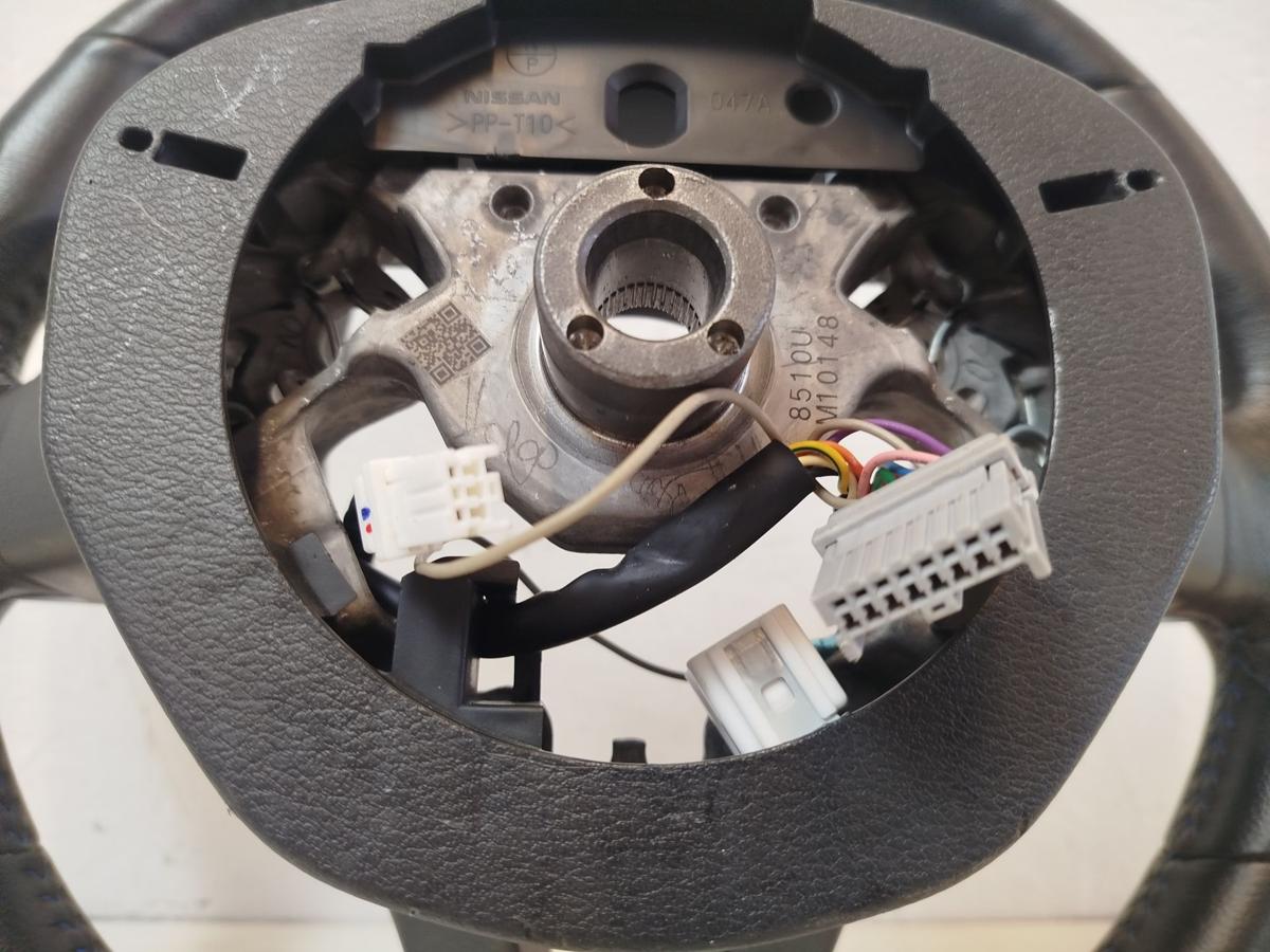 Nissan Leaf ZE1 40kWh Lederlenkrad Lenkrad 3 Speichen mit Mufu und Heizbar OEM