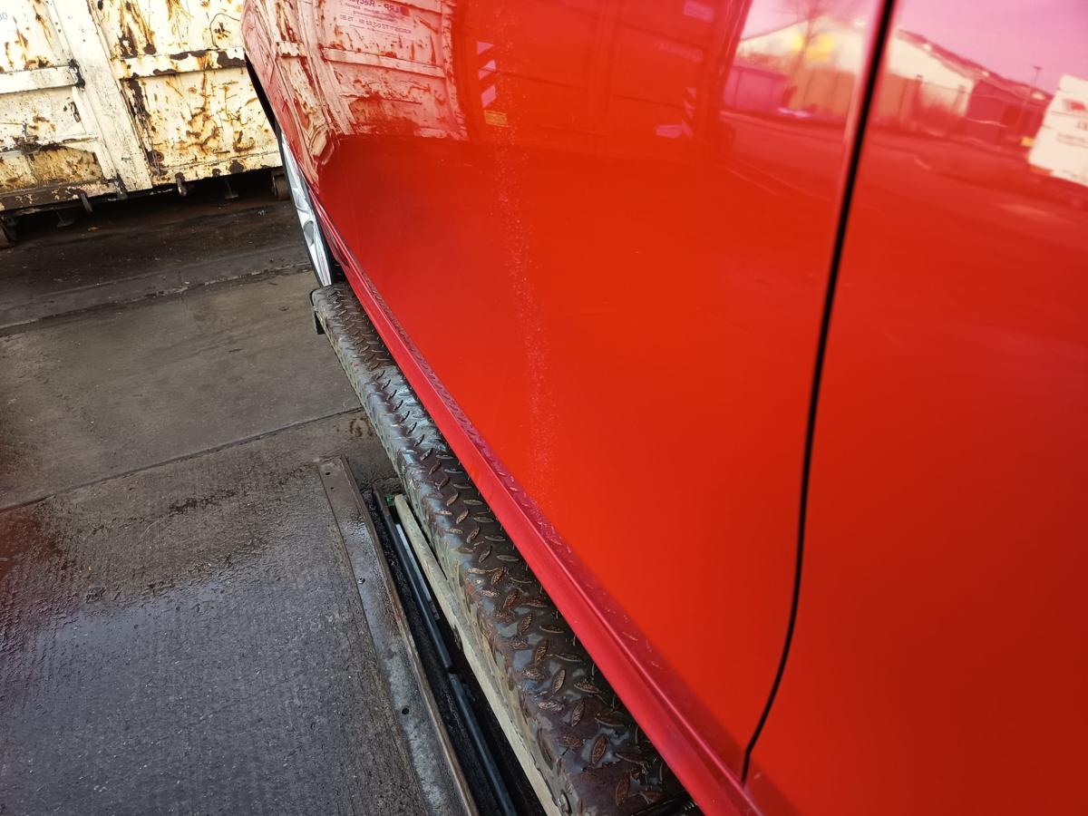 BMW E87 original T&uuml;r vorn rechts Beifahrer Rohbau 438 Japanrot Bj 2005