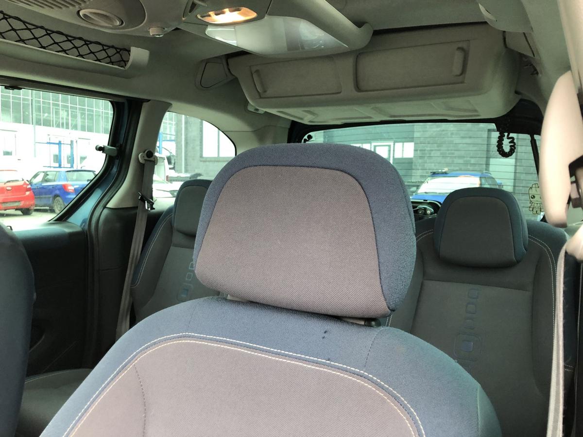 Citroen Berlingo B9 Multispace Sitz vorn links Stoff ohne Heizung Fahrersitz