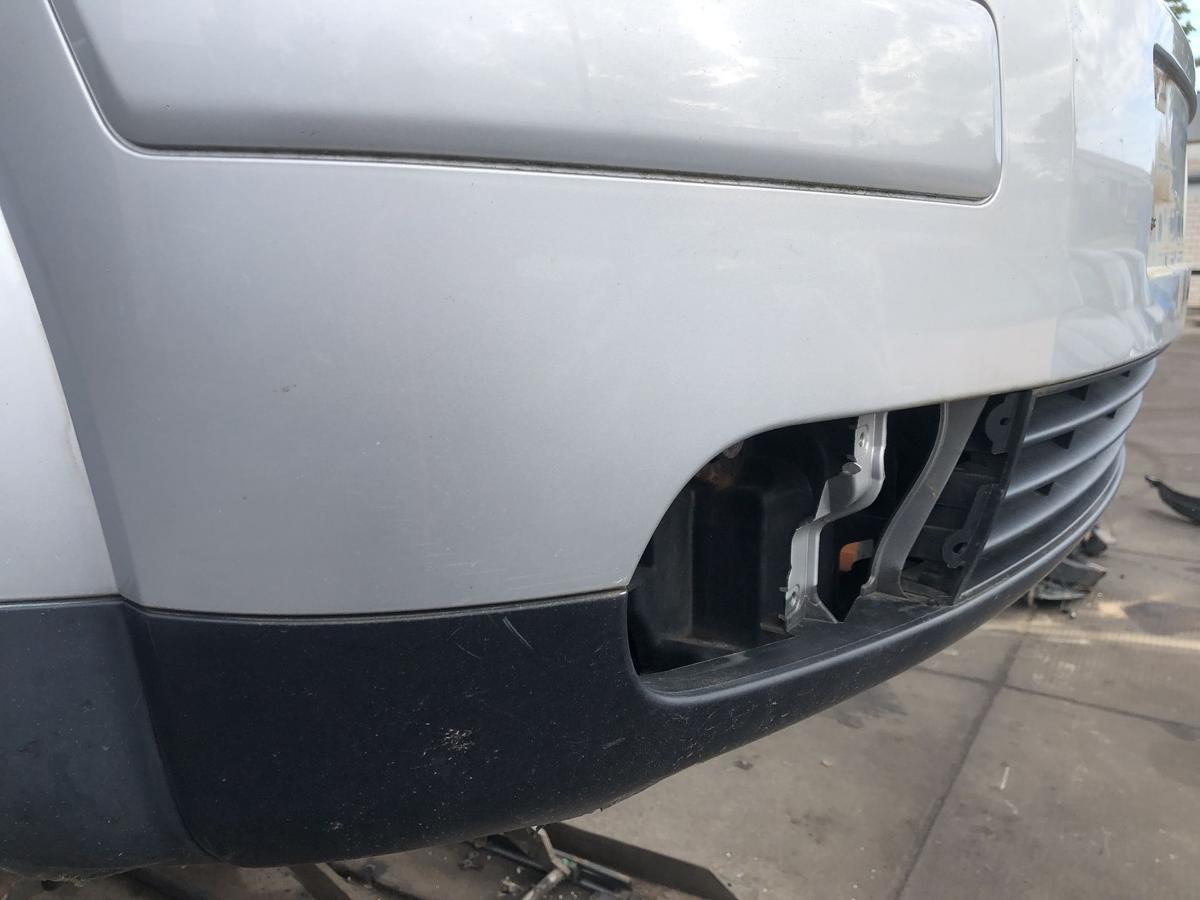 Audi A2 original Stoßstange Fänger vorn/Front Y7W Lichtsilber Bj 2001