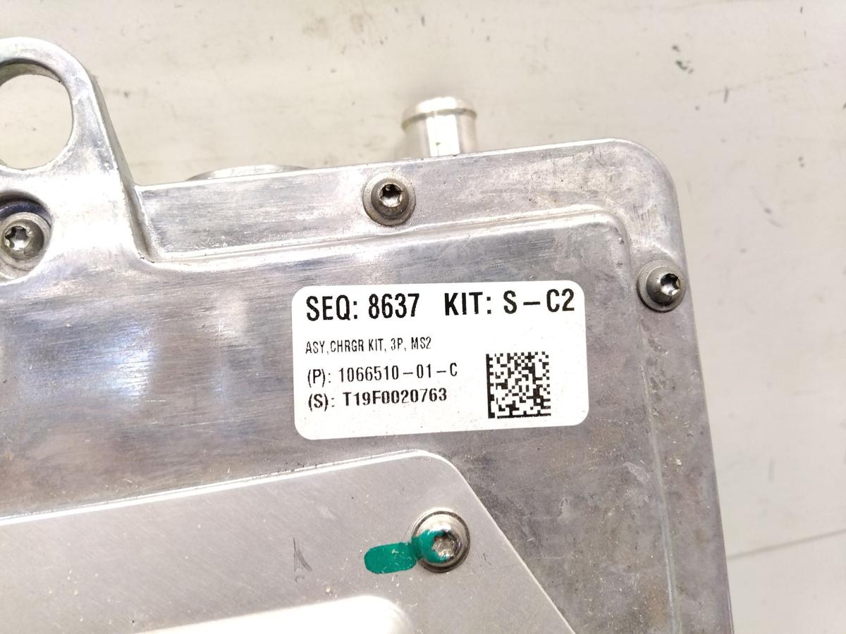 Tesla Model S original On-Board Charger Ladeger&auml;t 1066510-01-C Bj.2019