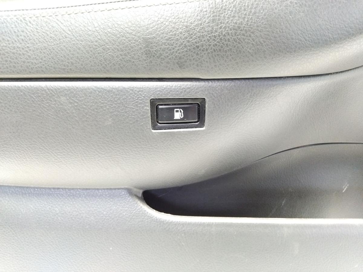 Toyota Avensis T25 Tür vorn links Fahrertür 1F8 Granitsilber Metallic BJ2008